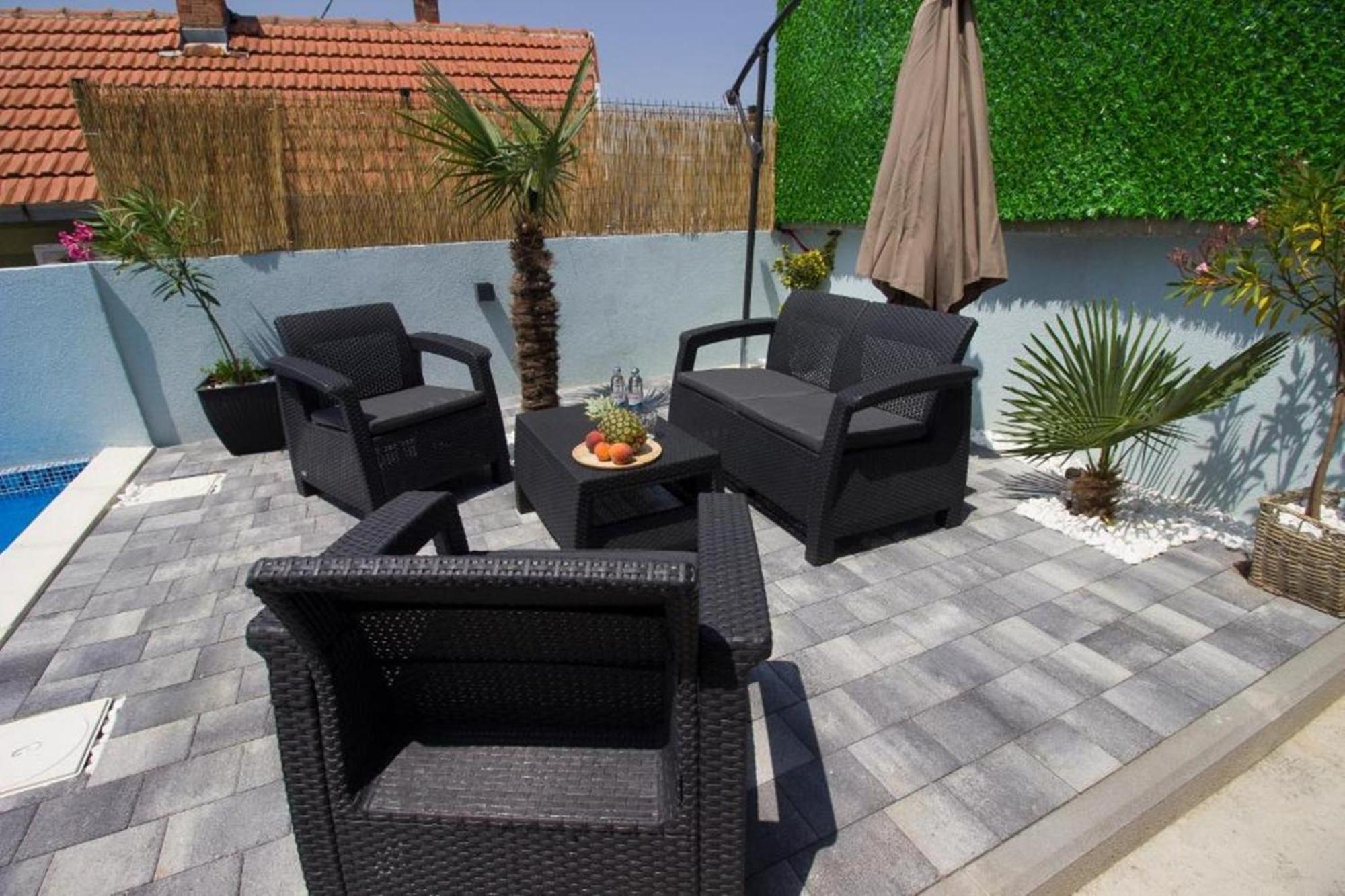 Summer House With Heated Swimming Pool Мостар Экстерьер фото